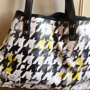 Lamb purse. Excellent condition